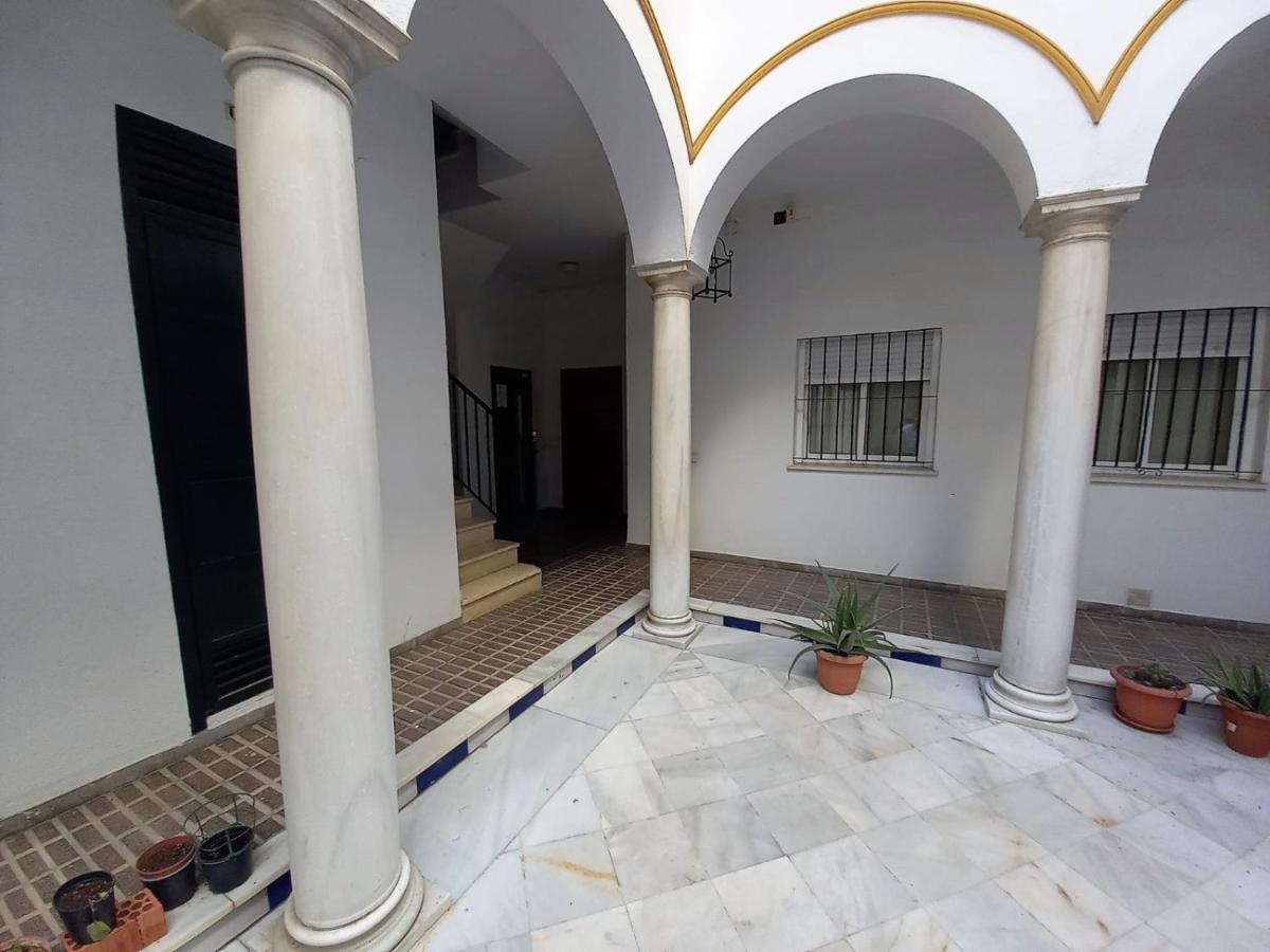 Wish Suite Plaza Nueva Севиля Екстериор снимка