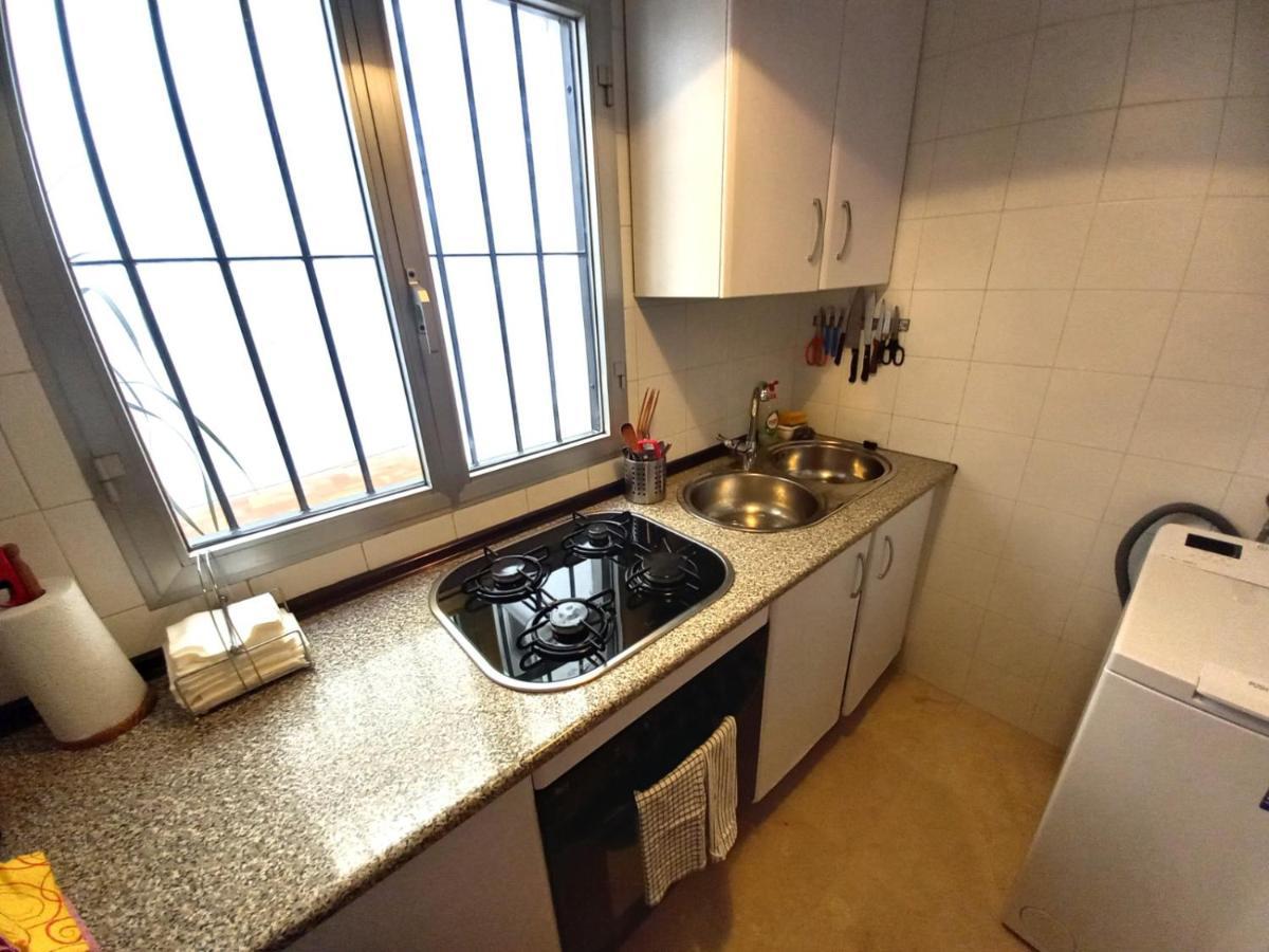 Wish Suite Plaza Nueva Севиля Екстериор снимка