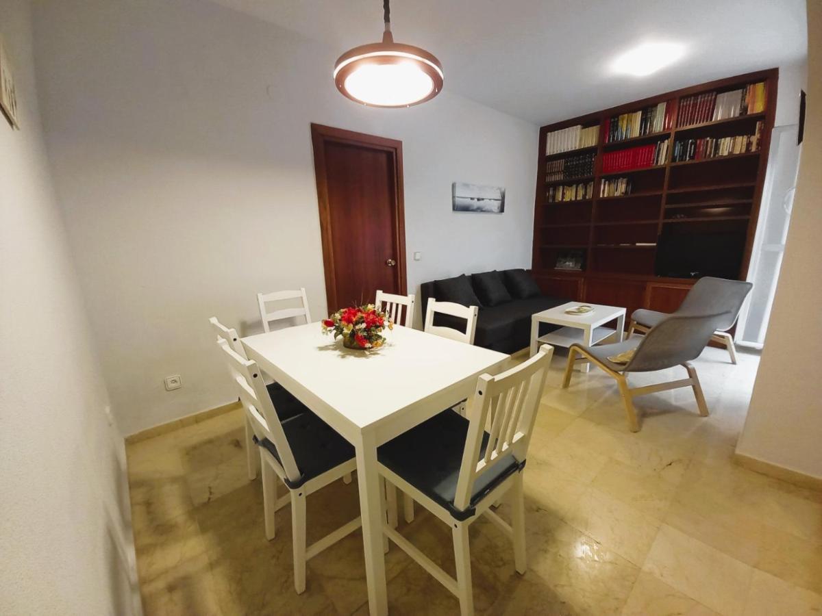 Wish Suite Plaza Nueva Севиля Екстериор снимка