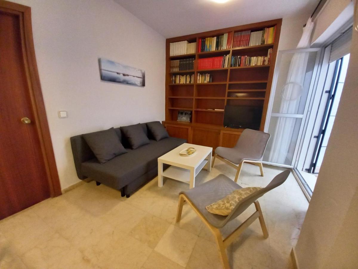 Wish Suite Plaza Nueva Севиля Екстериор снимка